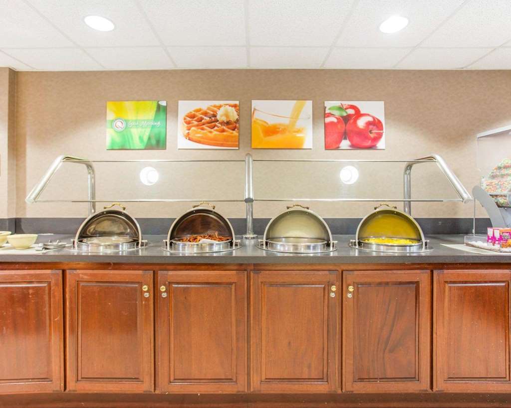 Comfort Inn & Suites Patriots Point Mount Pleasant Restoran gambar